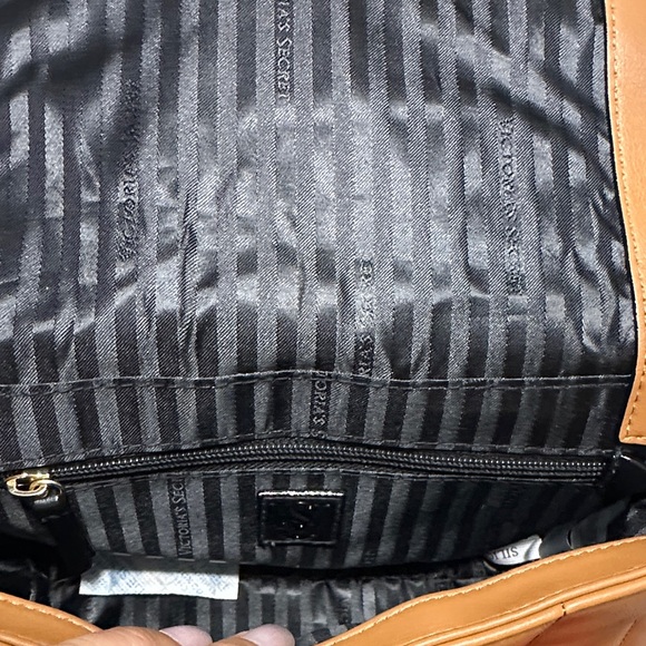 Victoria's Secret Brown Quilted Shoulder Bag with Gold Chain - Picture 7 of 7